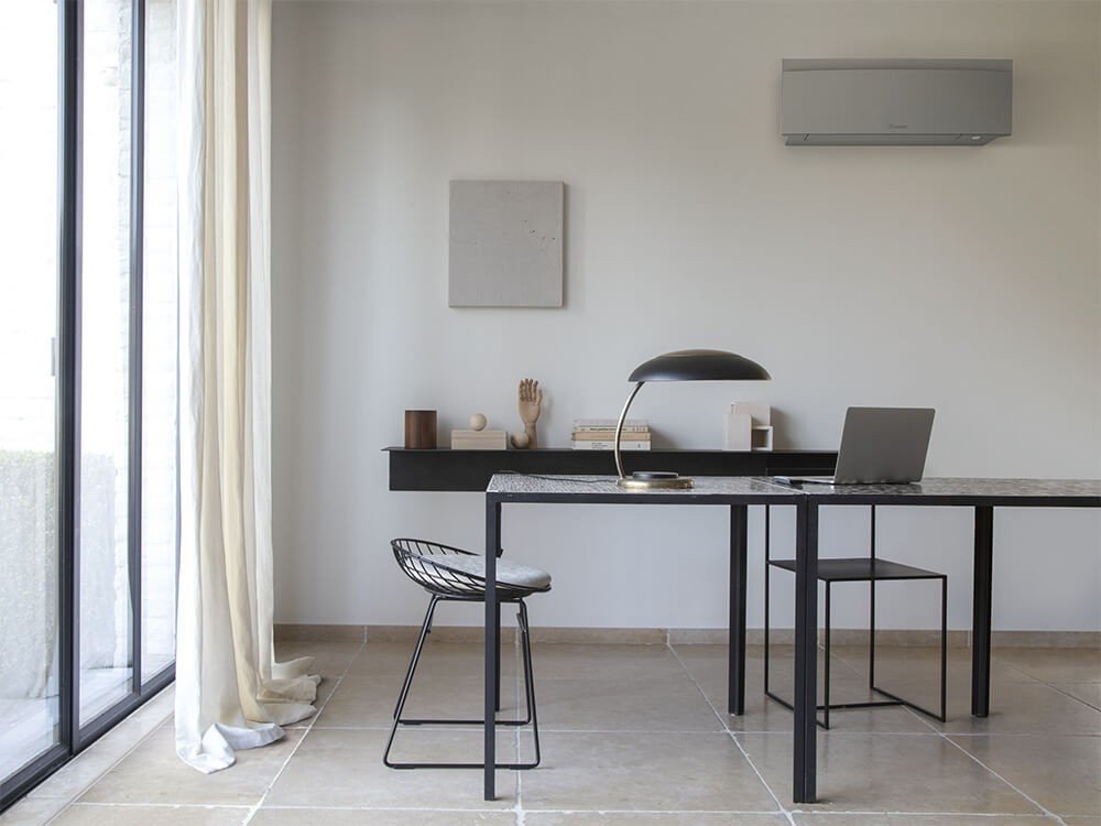 Obrázok 2 - Klimatizácia DAIKIN EMURA 3 R32 FTXJ42AS